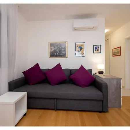 S'akvarel 5 - Private Garage Apartment Split