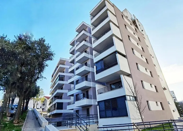 S'akvarel 5 - Private Garage *