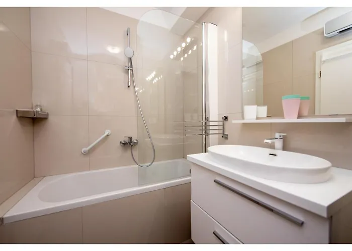 S'akvarel 5 - Private Garage Apartment *