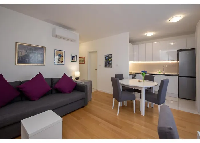 Lägenhet S'akvarel 5 - Private Garage *